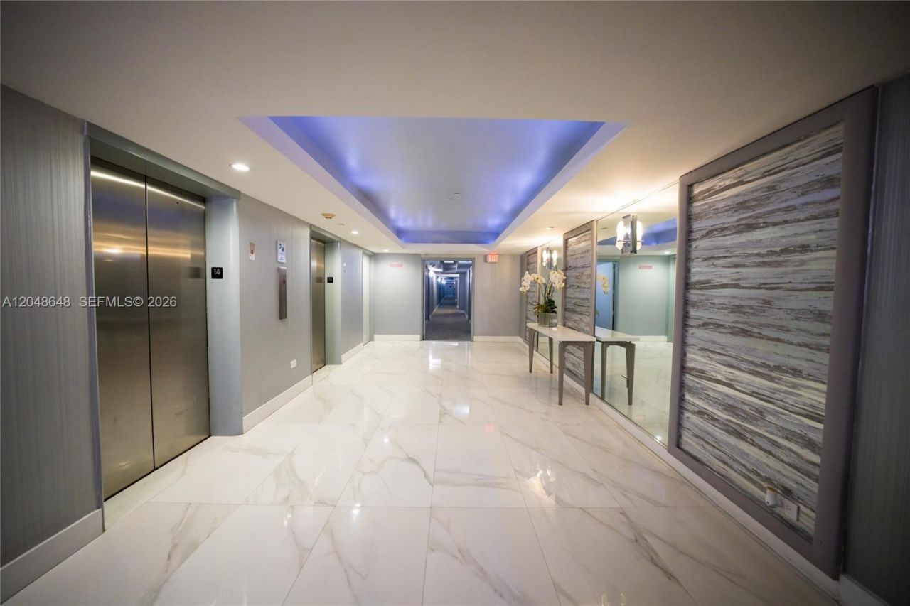 5055 Collins Ave , Unit 14H, Miami Beach, FL 33140 Photo