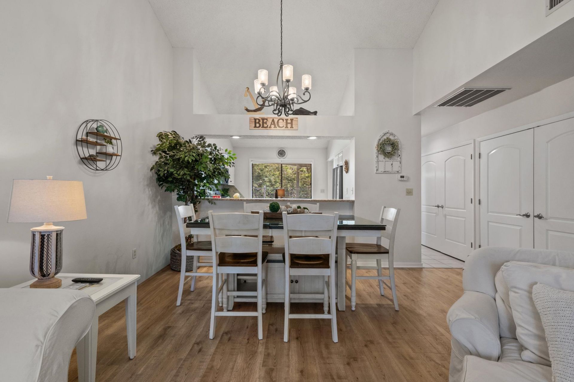 305 Myrtlewood Ct.  Photo 12