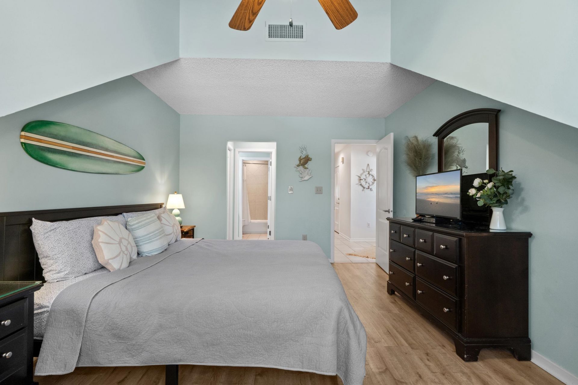 305 Myrtlewood Ct.  Photo 19