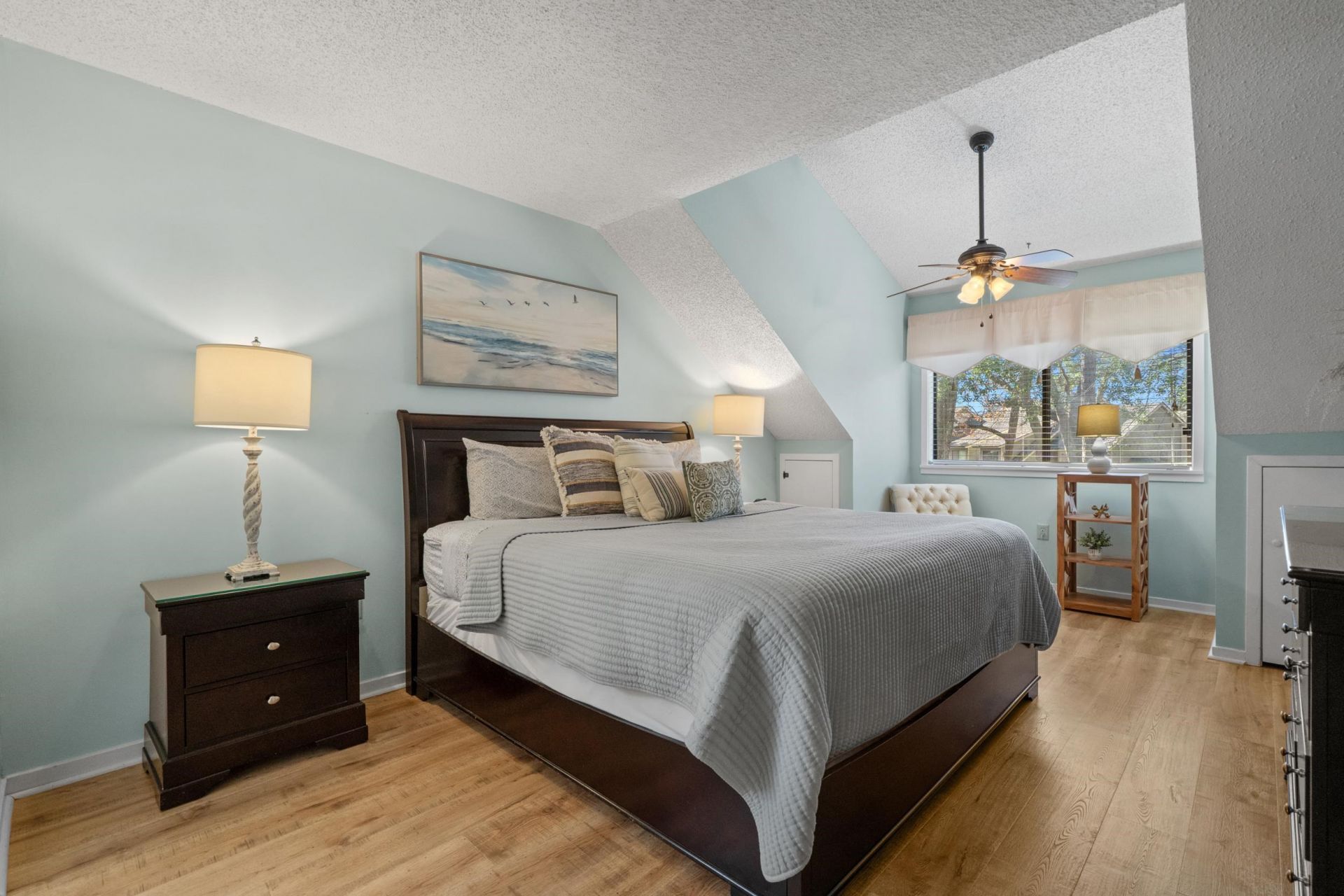 305 Myrtlewood Ct.  Photo 5