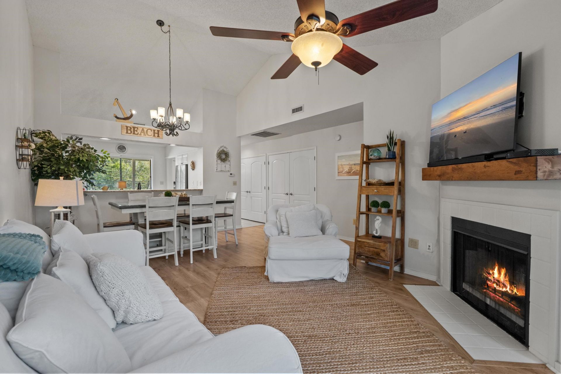 305 Myrtlewood Ct.  Photo 8
