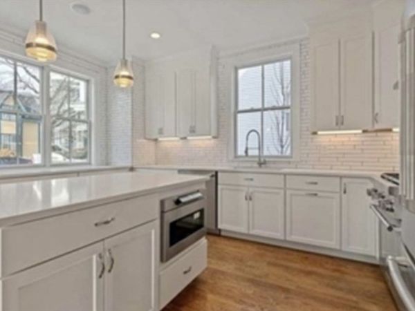 17 Porter St, Unit 1, Somerville, MA 02143