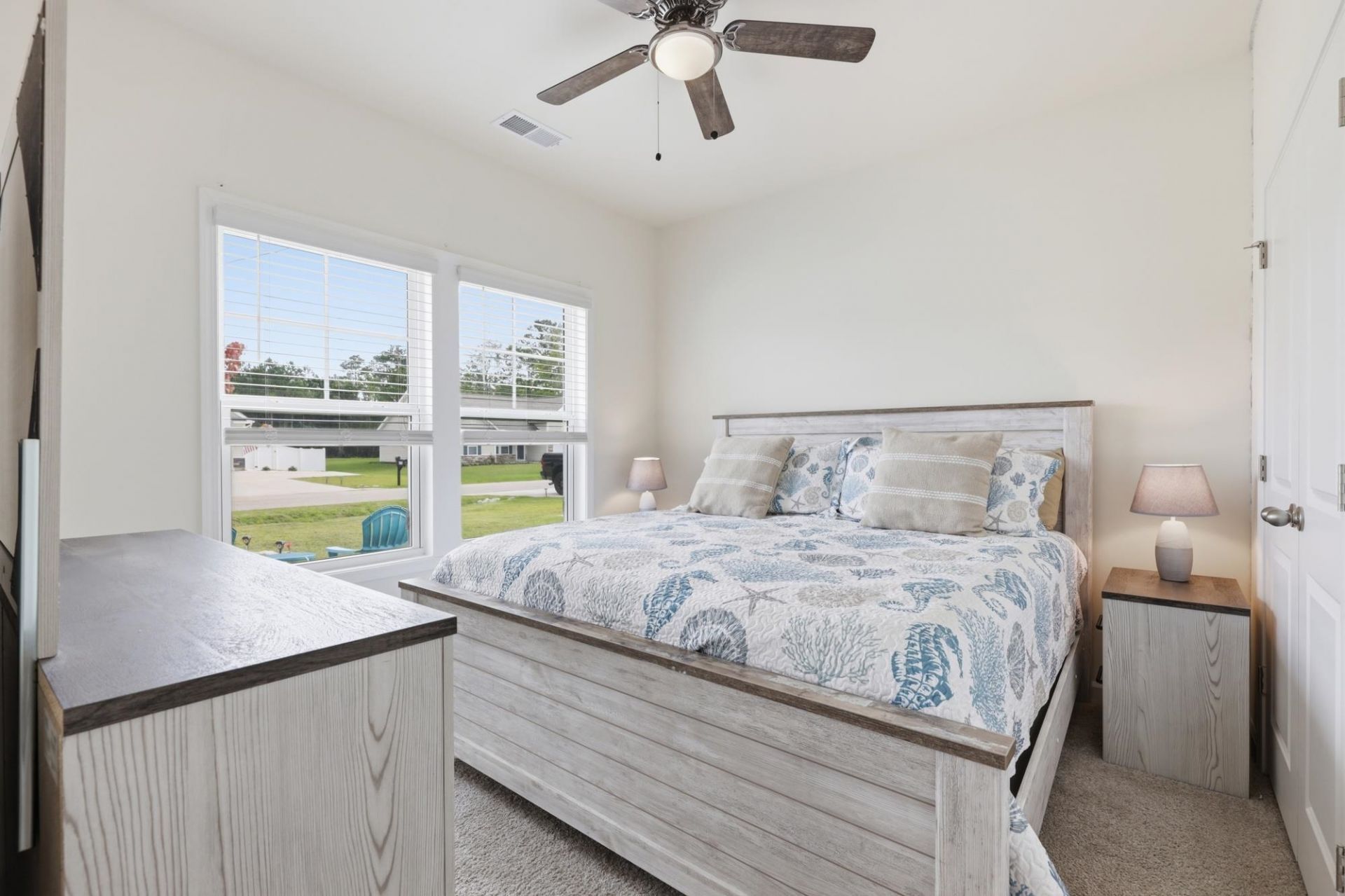 4750 Huckleberry Ln.  Photo 4