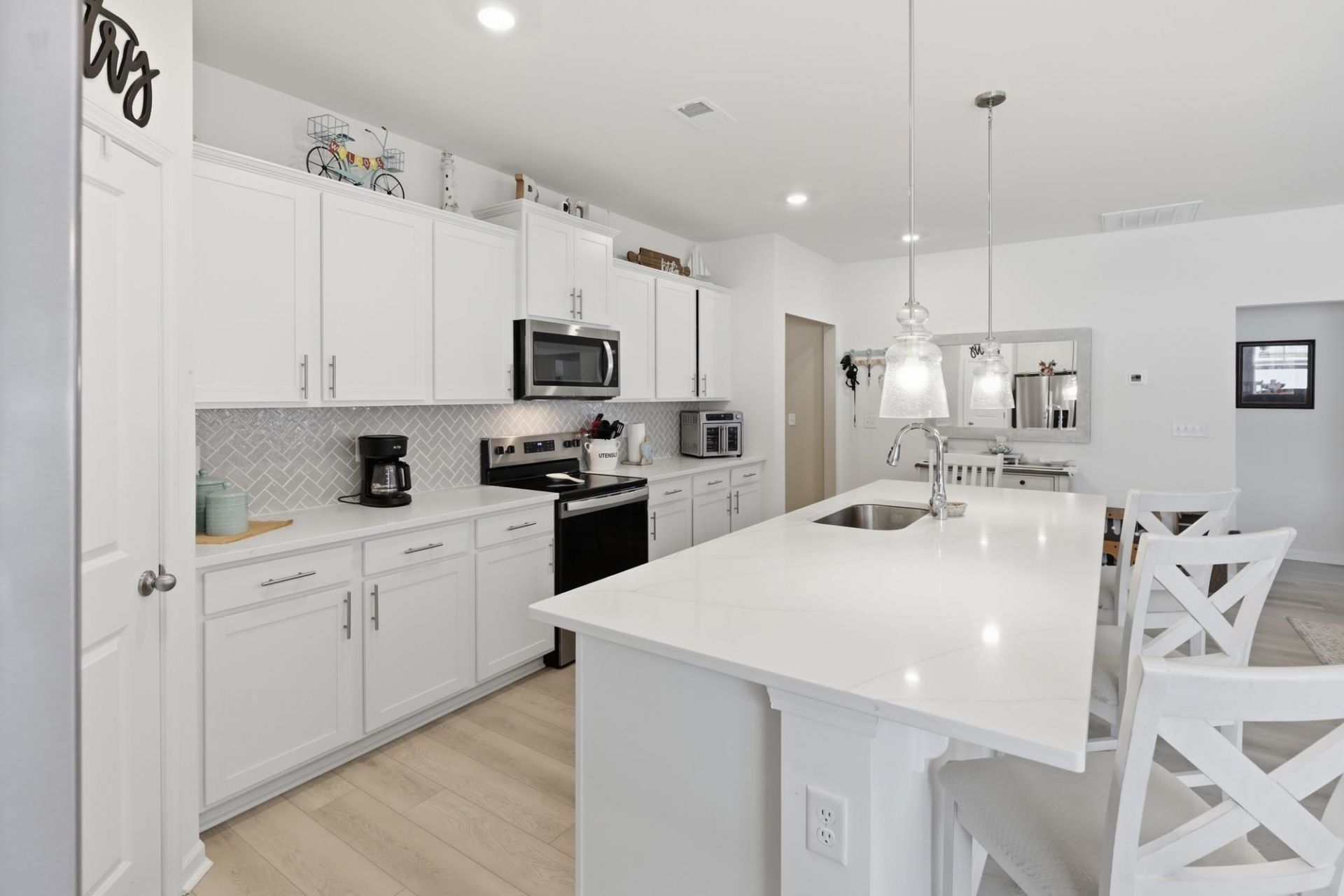 4750 Huckleberry Ln.  Photo 8