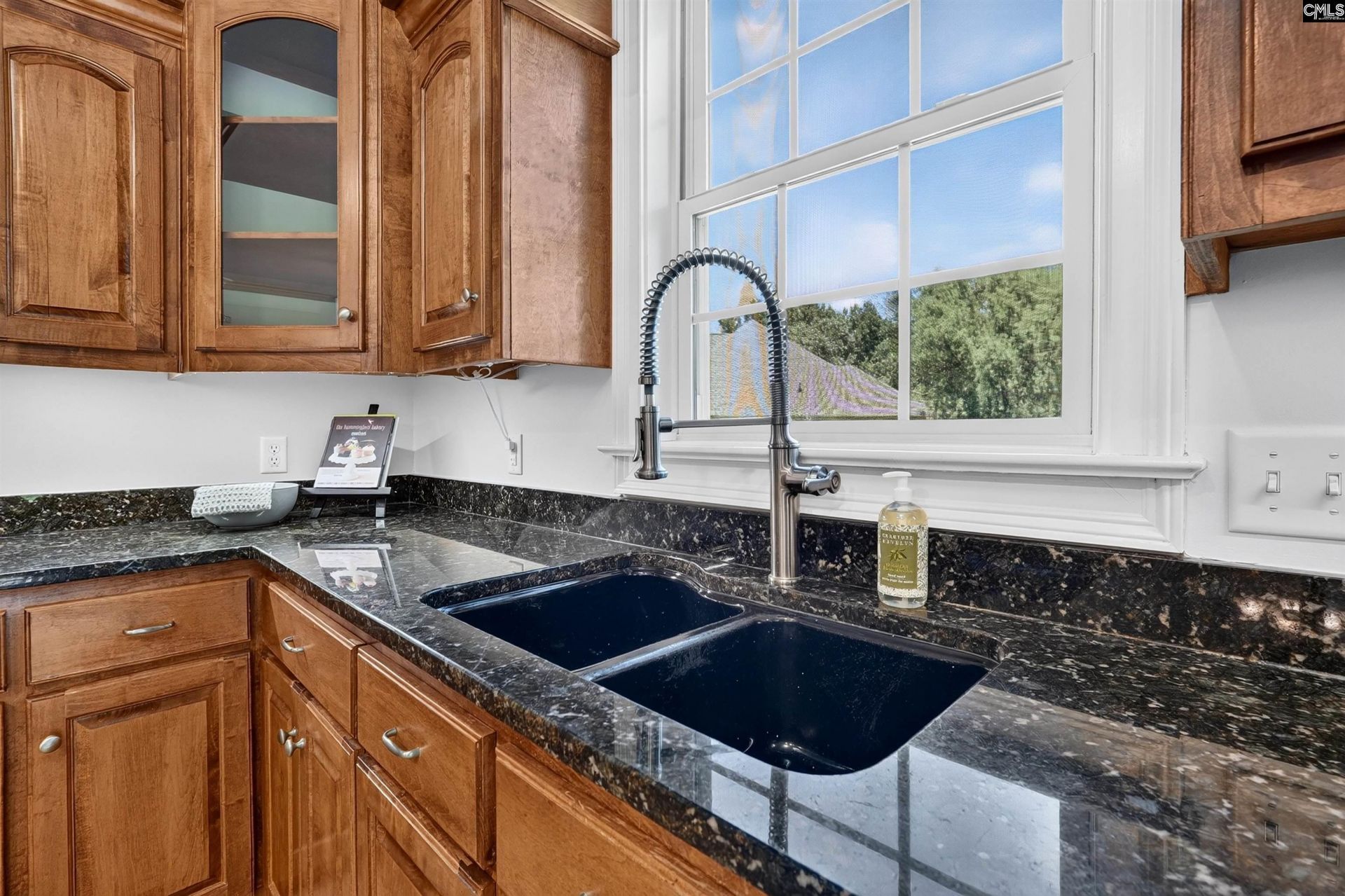 109 Sommerford Court  Photo 23