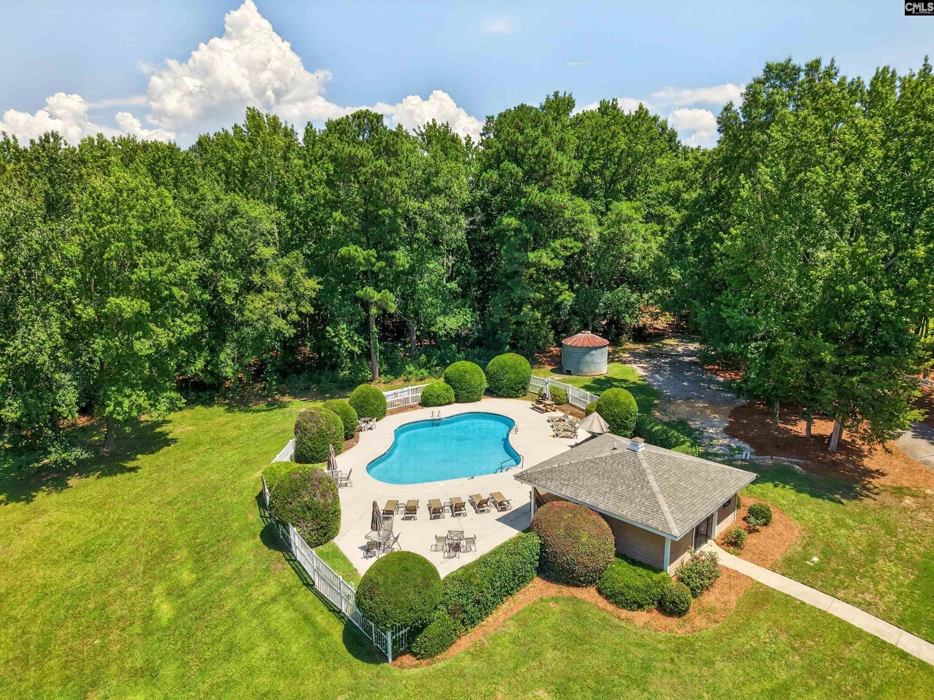 109 Sommerford Court  Photo 76