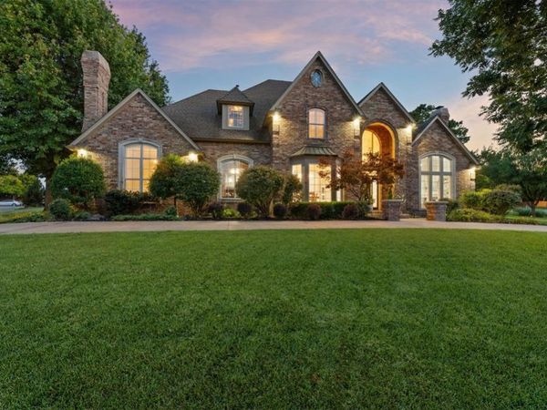 2616 Sweetbriar, Edmond, OK 73034