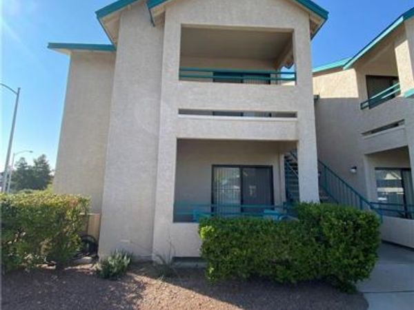 5271 Lindell Road , Unit 201, Las Vegas, NV 89118
