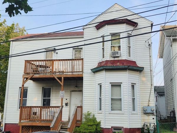 49 N Spring St , Greensburg, PA 15601