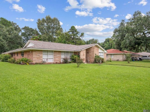 1425 Carolyn Sue Dr, Baton Rouge, LA 70815