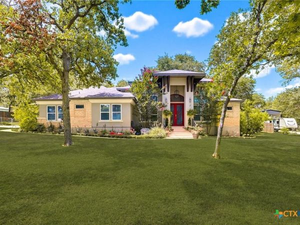 300 Cibolo Ridge Drive , La Vernia, TX 78121