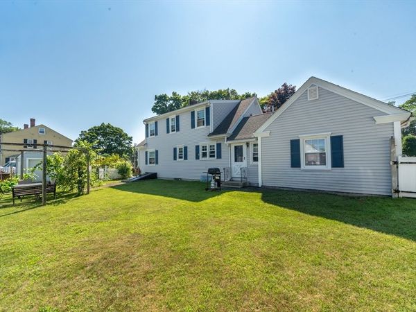 117 River St, Hudson, MA 01749