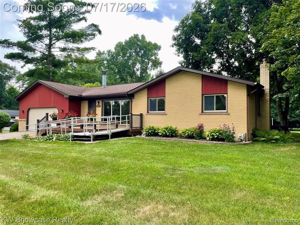 6391 Snow Apple Drive, Independence Twp, MI 48346