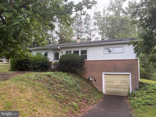 210 FERN AVENUE , WILLOW GROVE, PA 19090