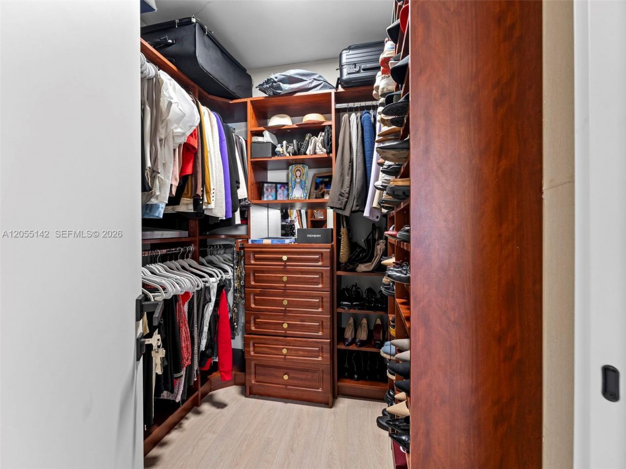 19400 Turnberry Way , Unit 1911, Aventura, FL 33180 Photo