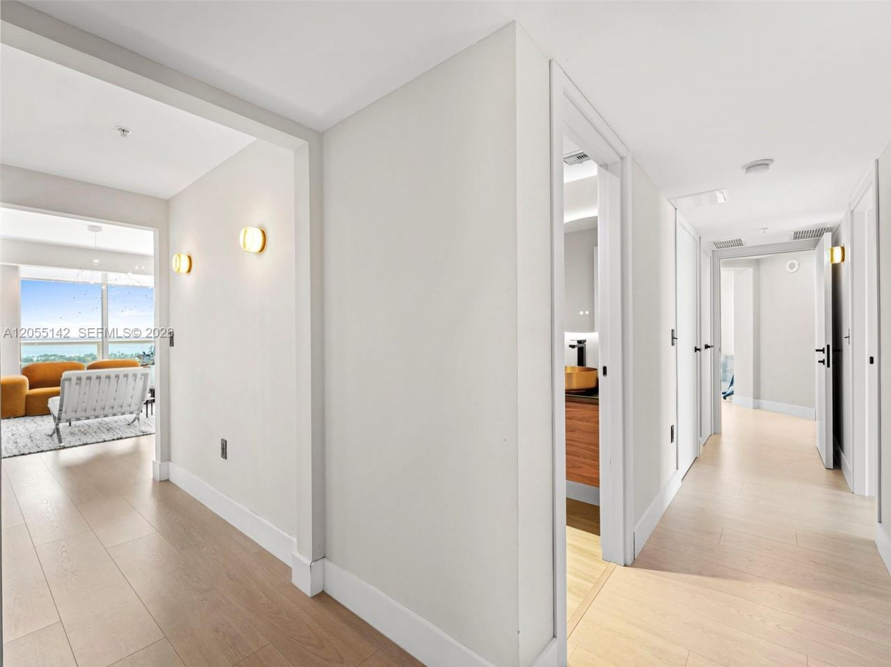 19400 Turnberry Way , Unit 1911, Aventura, FL 33180 Photo