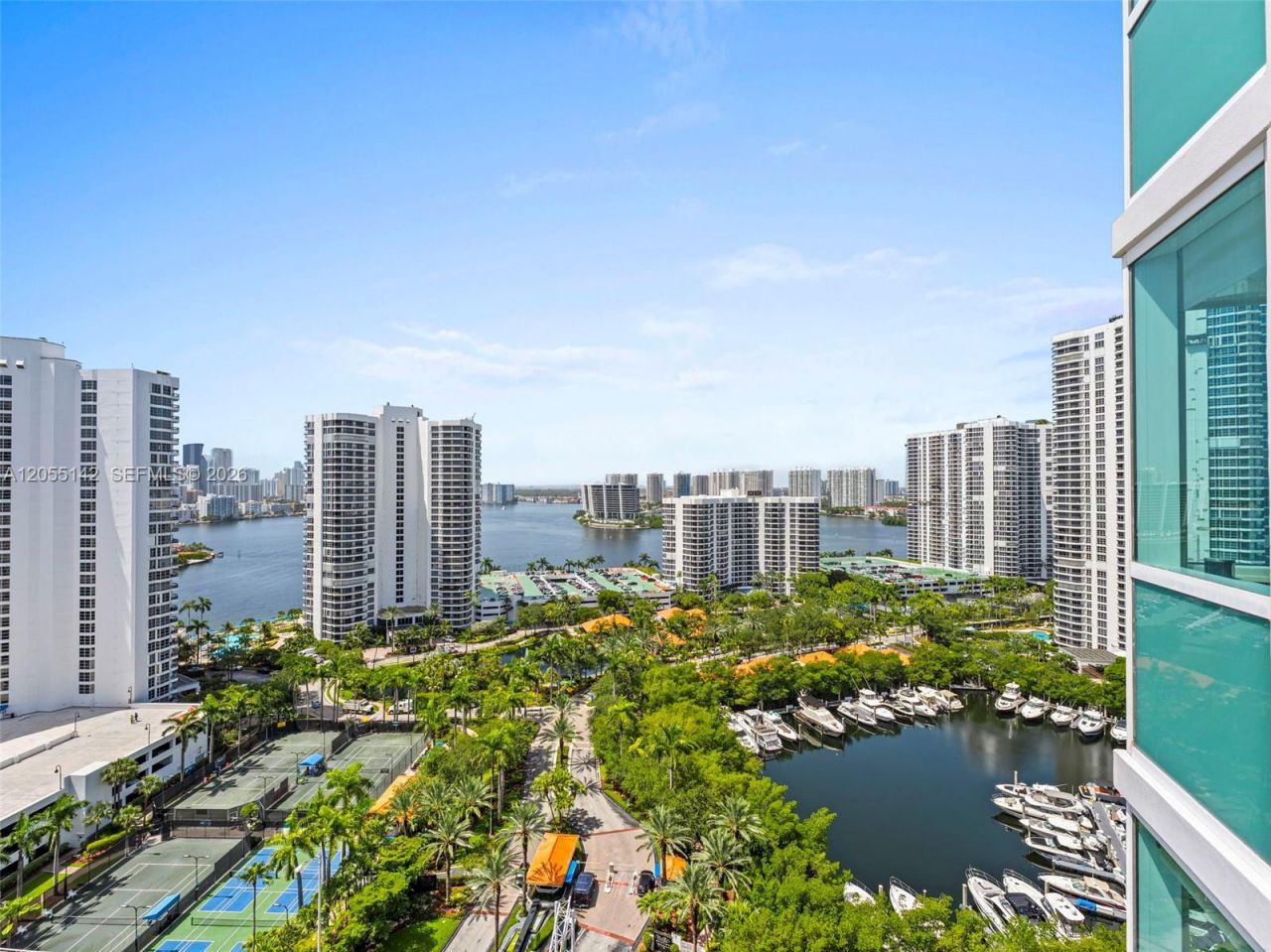 19400 Turnberry Way , Unit 1911, Aventura, FL 33180 Photo