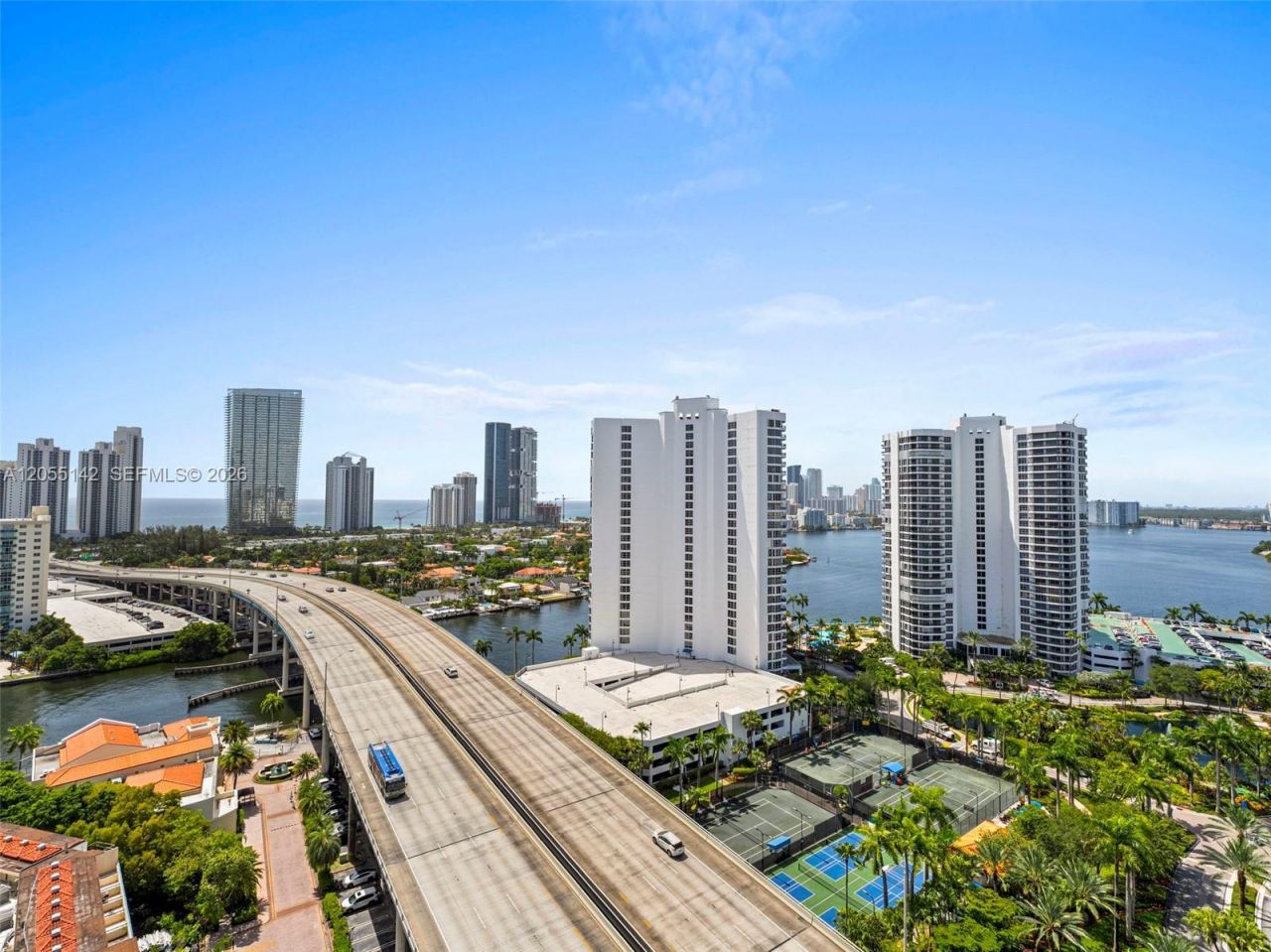 19400 Turnberry Way , Unit 1911, Aventura, FL 33180 Photo