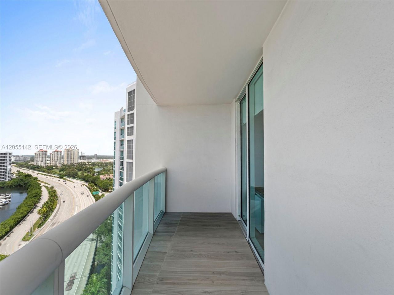 19400 Turnberry Way , Unit 1911, Aventura, FL 33180 Photo