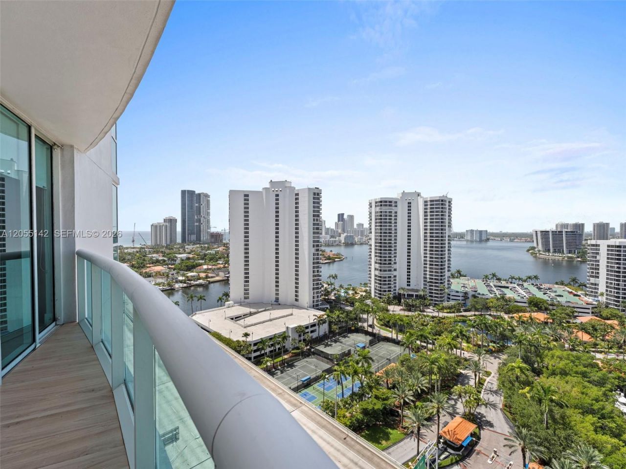 19400 Turnberry Way , Unit 1911, Aventura, FL 33180 Photo