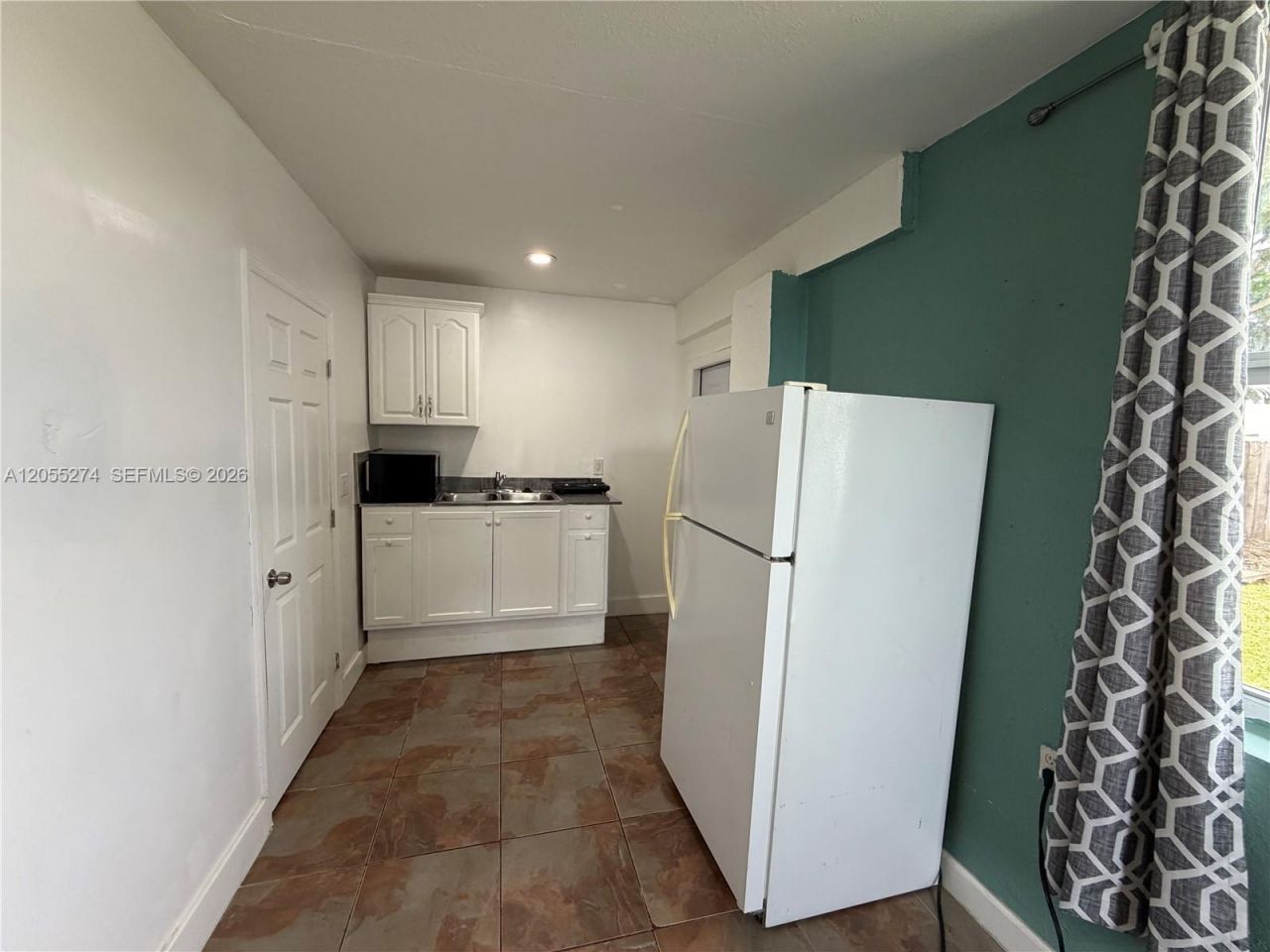 26162 SW 123rd Pl , Unit Rear, Homestead, FL 33032 Photo