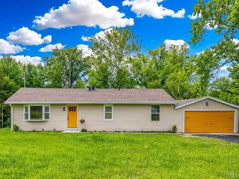 6701 Ellen Drive, Jefferson Township, OH 45417 Photo 1