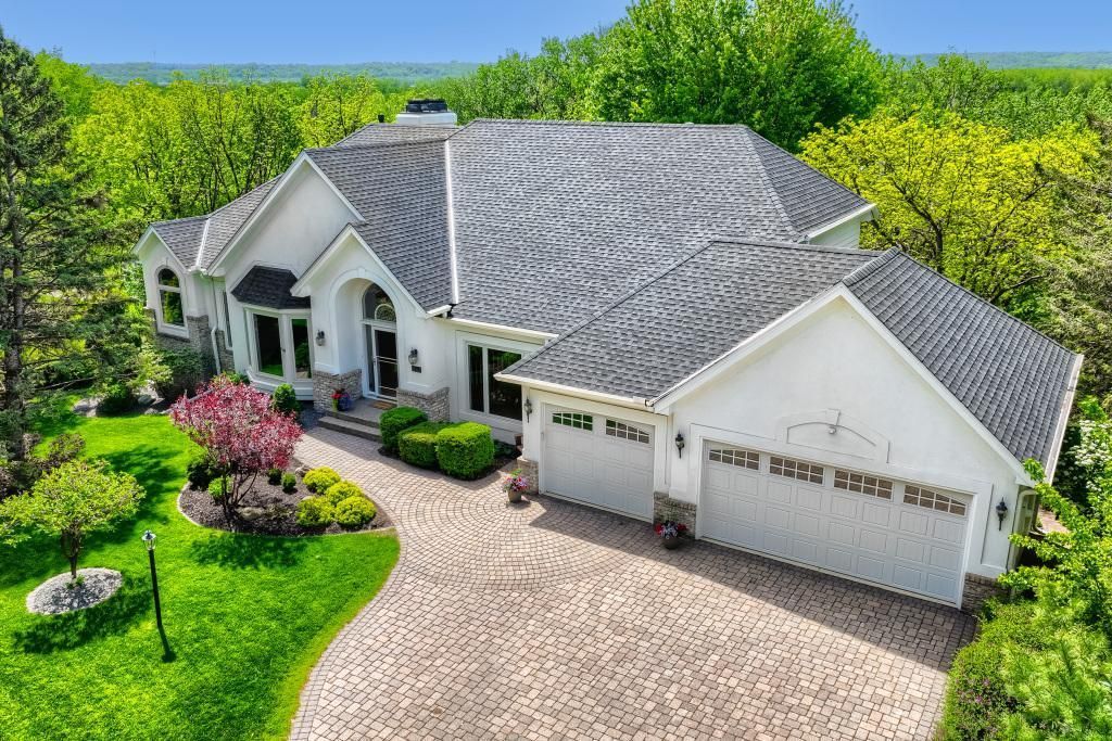 7170 Kenmare Drive , Bloomington, MN 55438
