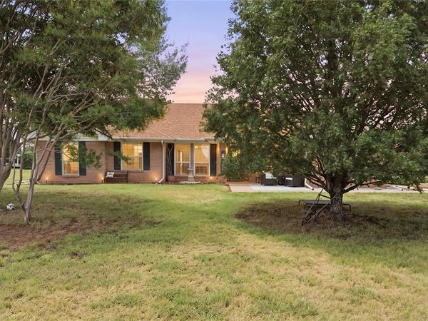 180 Bend Of The Bosque Road , China Spring, TX 76633