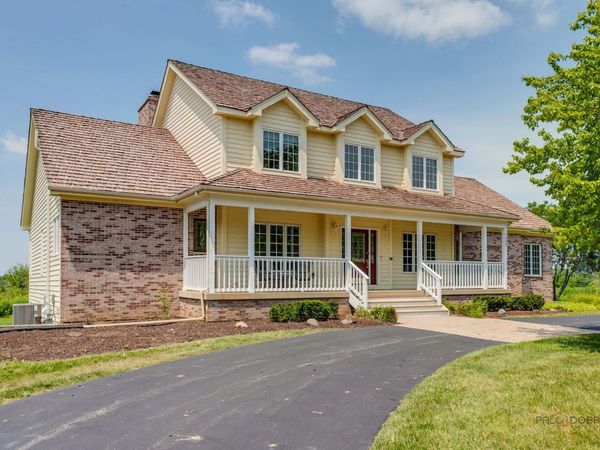 1400 Eagle Ridge Drive , Antioch, IL 60002