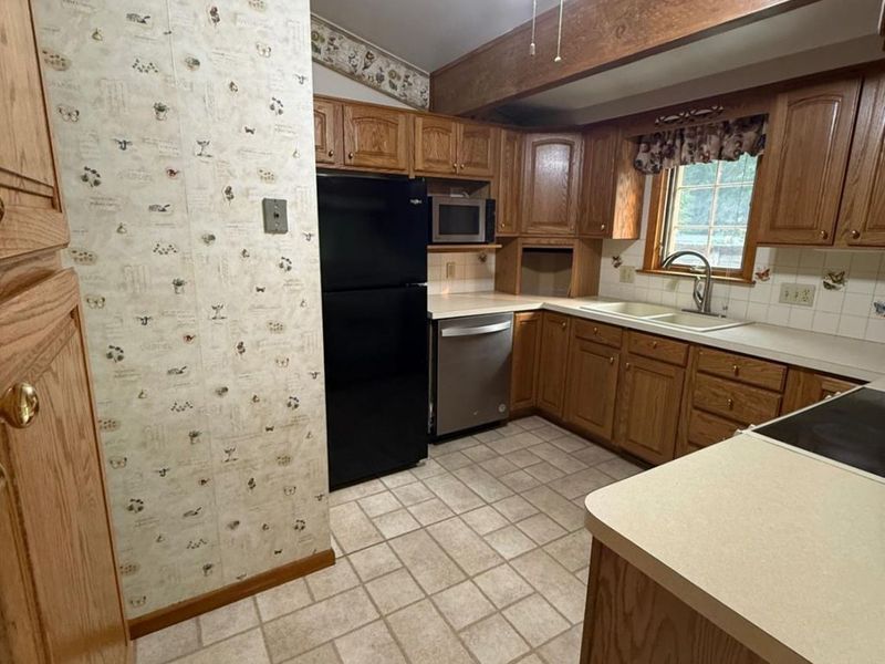 1277 Cherry Tree Court, Maumee, OH 43537 Photo 10