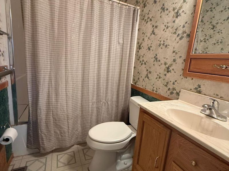 1277 Cherry Tree Court, Maumee, OH 43537 Photo 11
