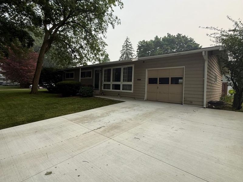 1277 Cherry Tree Court, Maumee, OH 43537 Photo 2