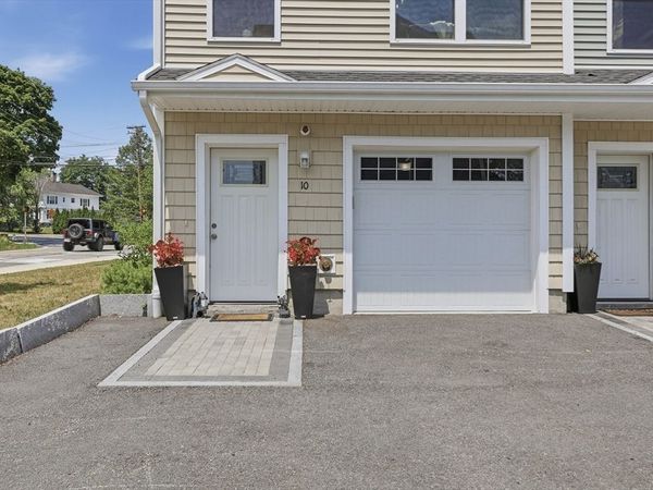 1563 Andover St, Unit 10, Tewksbury, MA 01876