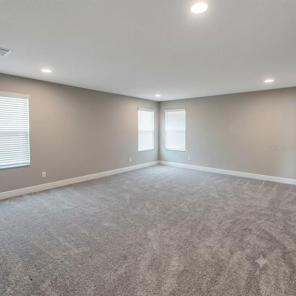 1952 Drummond Point , Wesley Chapel, FL 33543 Photo