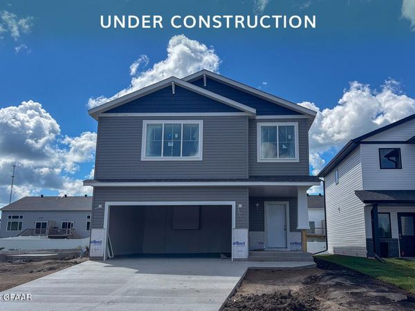 1841 41ST Avenue S, Grand Forks, ND 58201