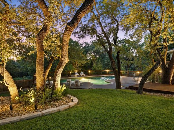 10038 Circleview DR, Austin, TX 78733