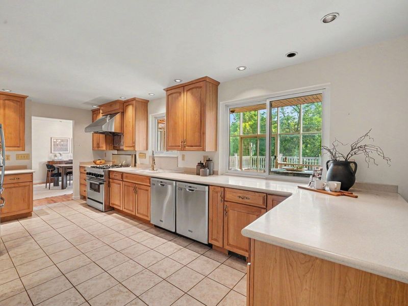 2820 University Circle, Crescent Springs, KY 41017 Photo 9