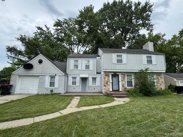 30782 Fairfax Street, Southfield, MI 48076
