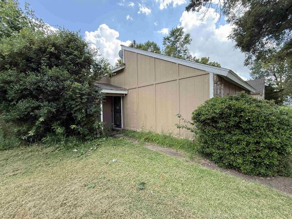 6209 RIDGELINE DR, Memphis, TN 38115