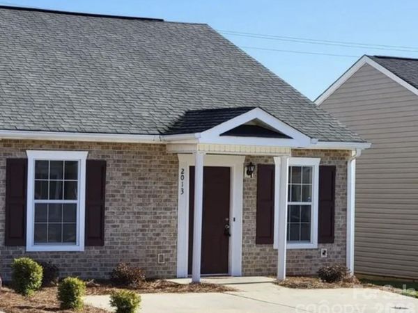 2013 Pin Oak Place, Cramerton, NC 28032