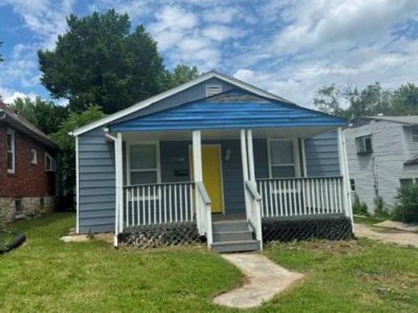 8531 Jane Avenue , St Louis, MO 63121
