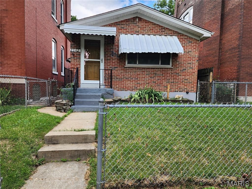 2342 Virginia Avenue , Saint Louis, MO 63104 Main Photo