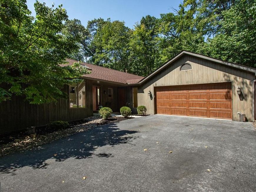 4728 Great Oak Lane, Harrisburg, PA 17110 Main Photo