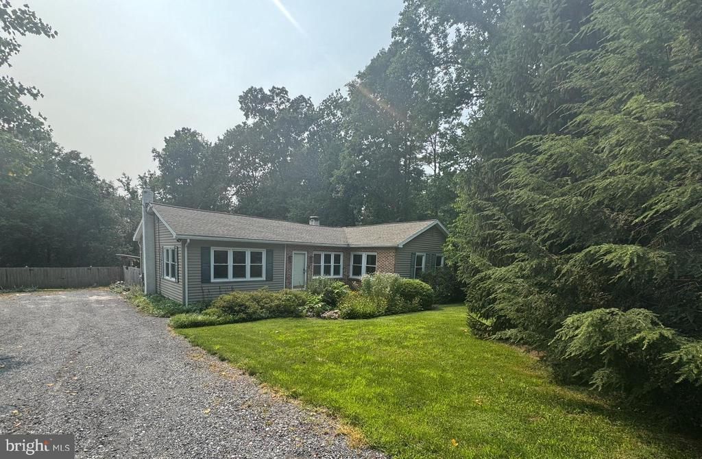 4365 N TWIN VALLEY ROAD, MORGANTOWN, PA 19543
