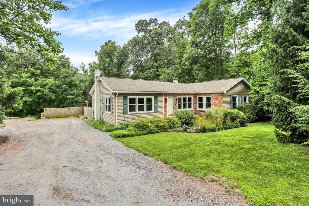 4365 N TWIN VALLEY ROAD, MORGANTOWN, PA 19543
