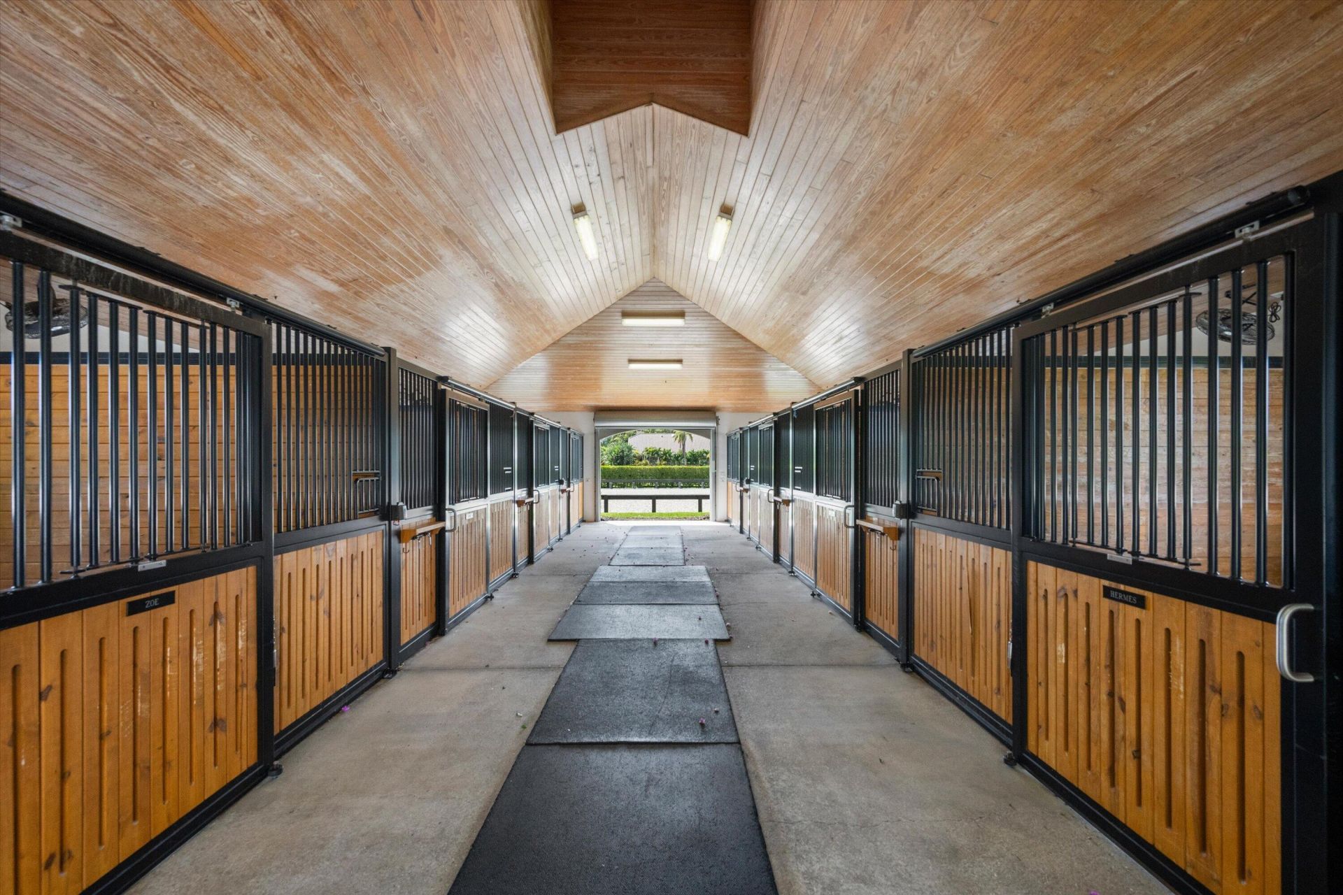 14594 Draft Horse Lane, Unit Barn, Wellington, FL 33414 Photo