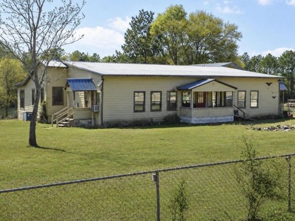 93 N Raphael Road, DeFuniak Springs, FL 32433