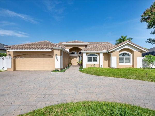 1551 SW 52nd Ter , Plantation, FL 33317