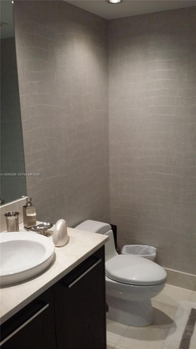 17121 Collins Av , Unit 2306, Sunny Isles Beach, FL 33160 Photo