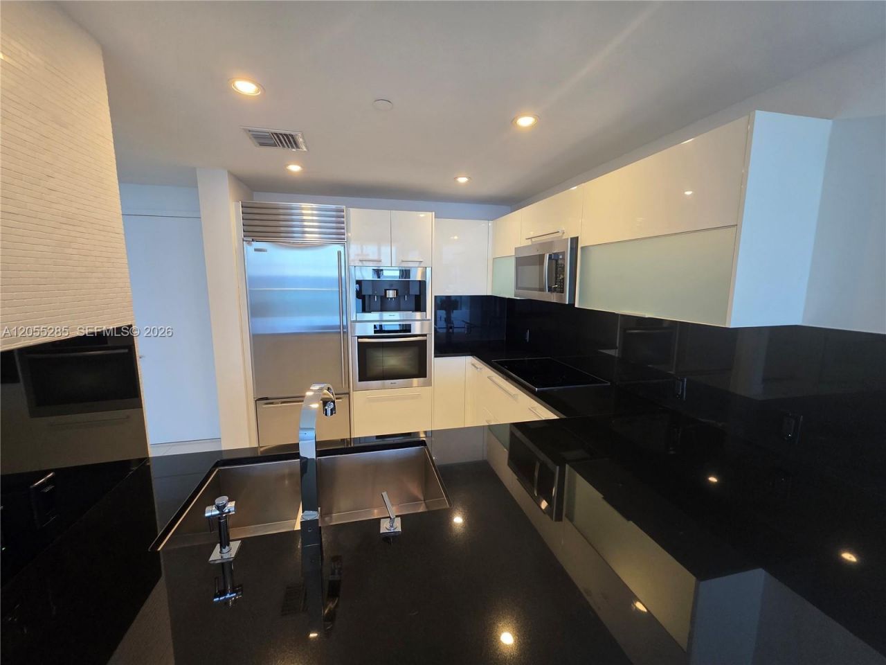 17121 Collins Av, Unit 2306, Sunny Isles Beach, FL 33160 Photo